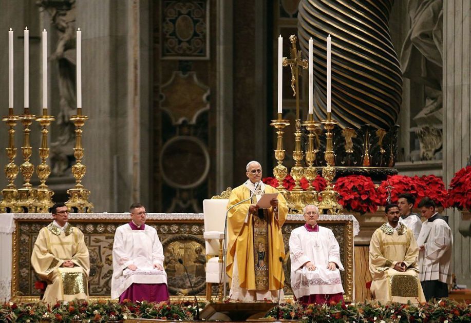 Papa Leão XIV conduz primeira Missa do Galo de seu pontificado