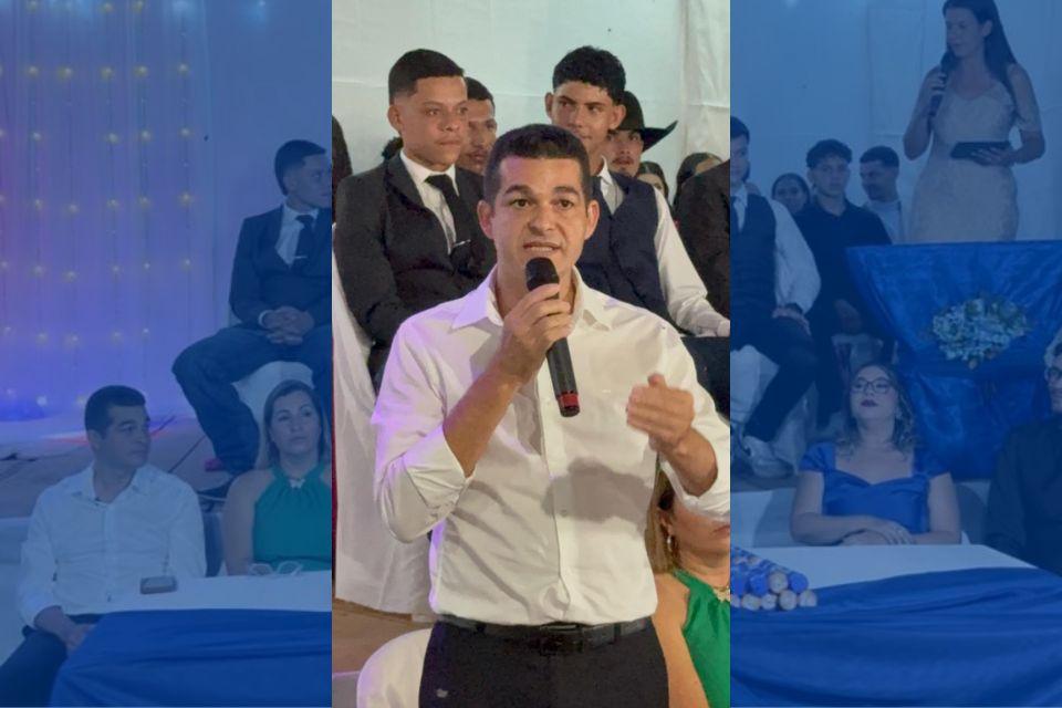 Vereador Adalto prestigia formatura de alunos do 3º ano da Escola César Cassol em União Bandeirantes