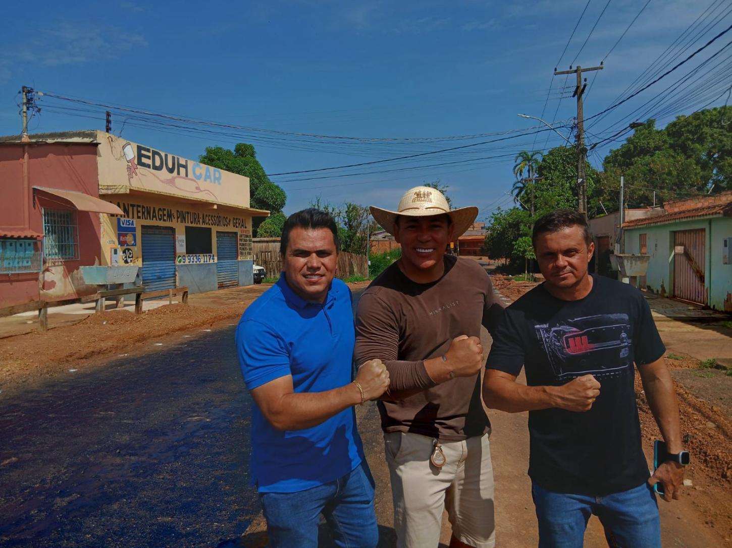 Vereador Edimilson Dourado garante pavimentação de mais uma rua no bairro Castanheira