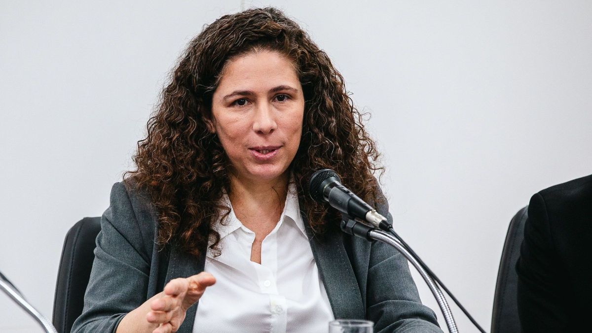 Brasil tem economia que mistura Lula 1, 2 e Dilma 1, diz Dweck em Davos