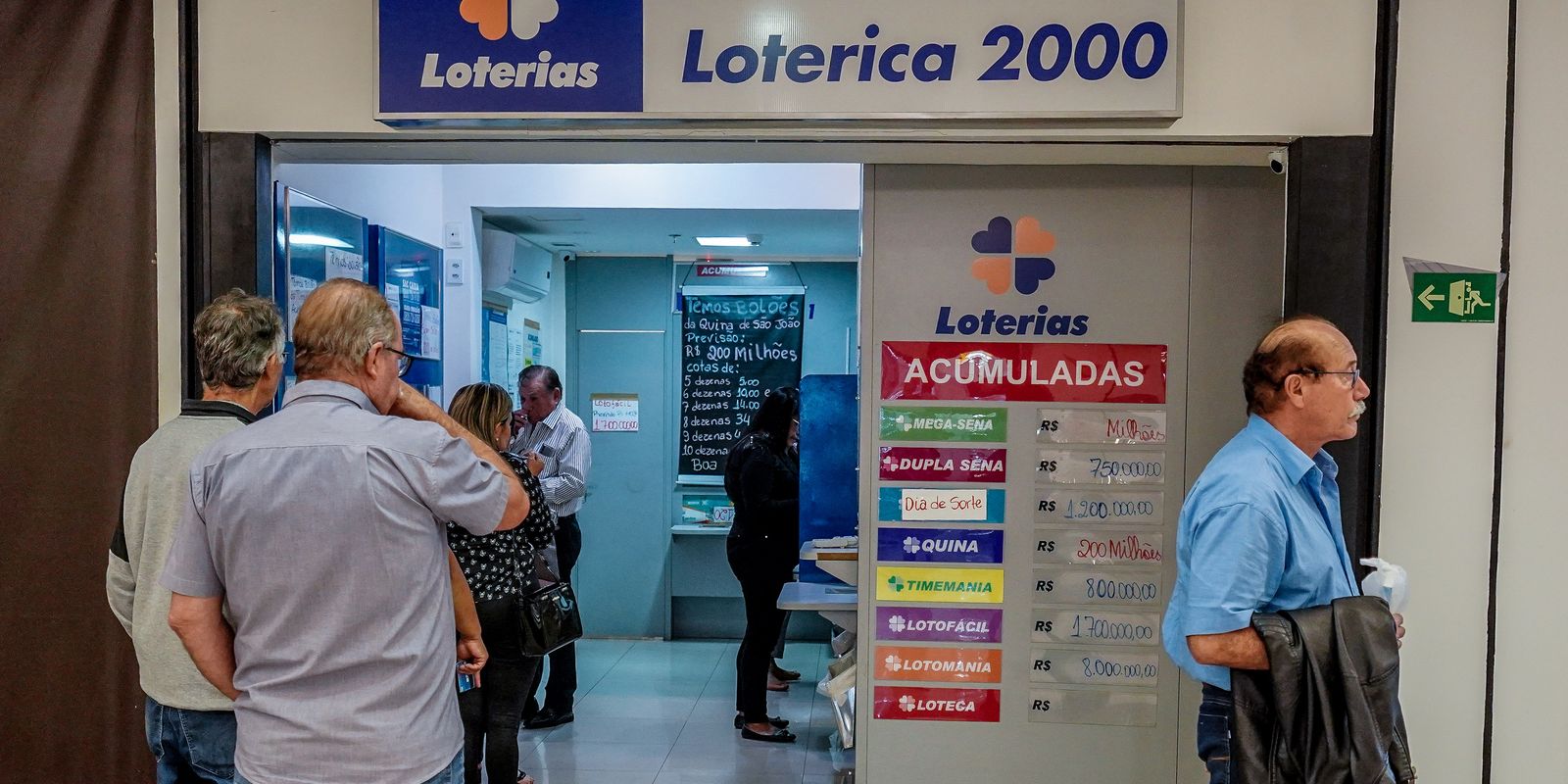 Mega-Sena acumula e prêmio principal vai para R$ 92 milhões