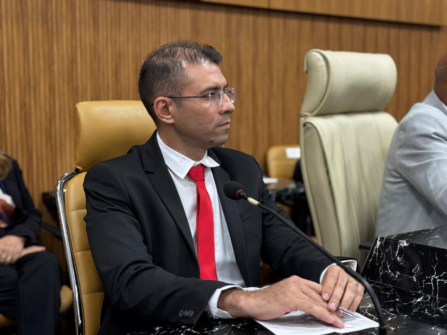 Pedro Geovar alerta sobre estoque baixo de sangue e reforça incentivo à doação