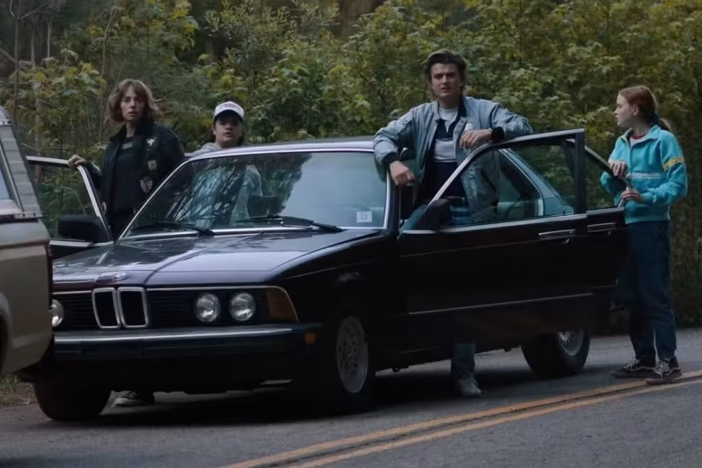 “Stranger Things”: BMW Série 7 é destaque entre os carros da série