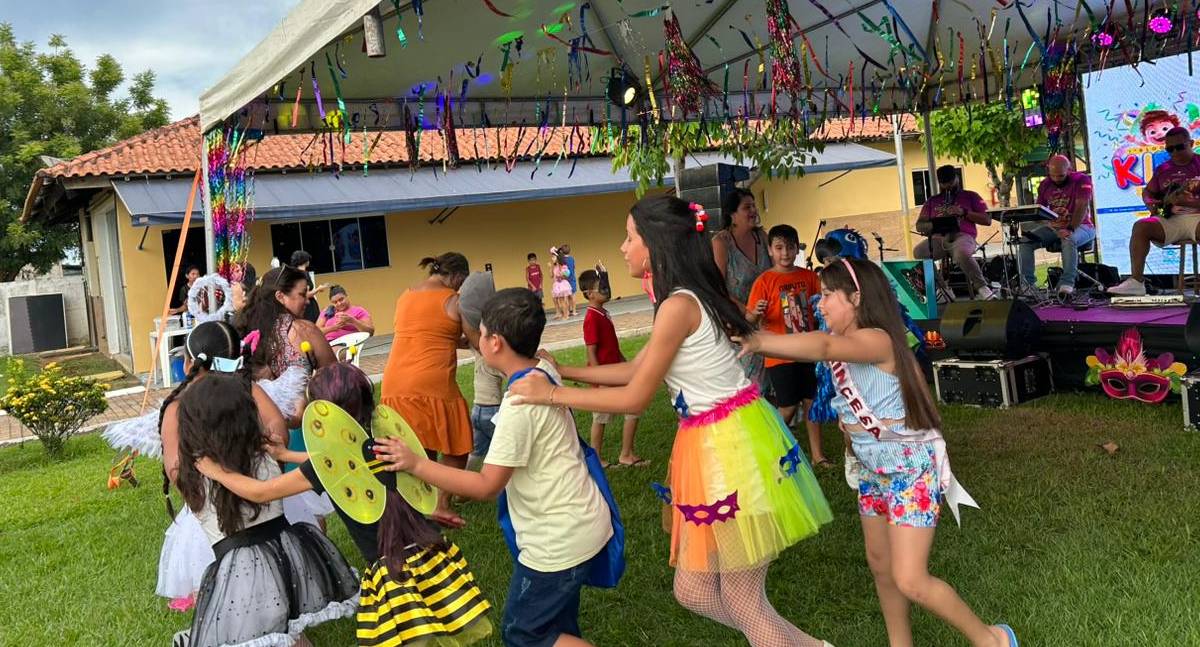 Bloquinho Kids reúne 100 crianças em Nova Mutum