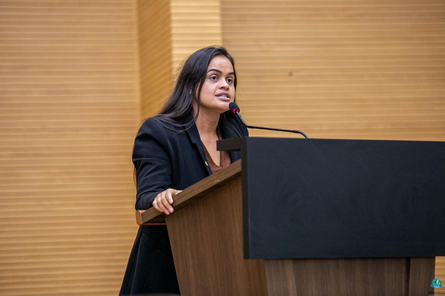 Deputada Dra. Taíssa cobra regularização no abastecimento de água em Extrema