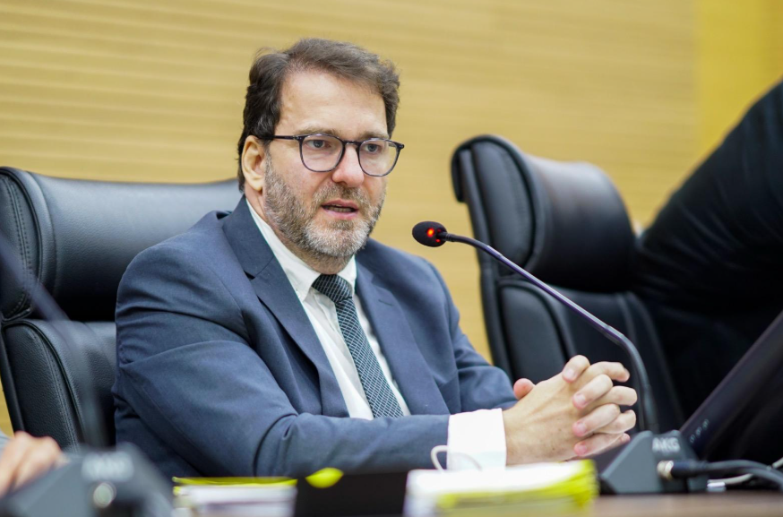 Deputado Alex Redano apresenta indicação para reforma e ampliação do Poliesportivo CEDEL em Porto Velho