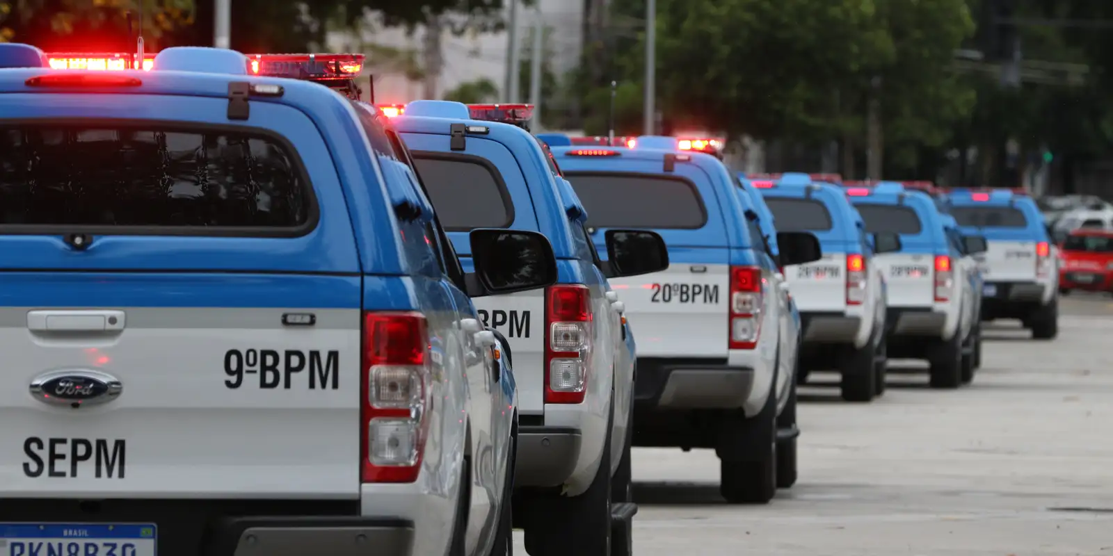 Polícia Militar faz operação no Complexo da Maré no Rio