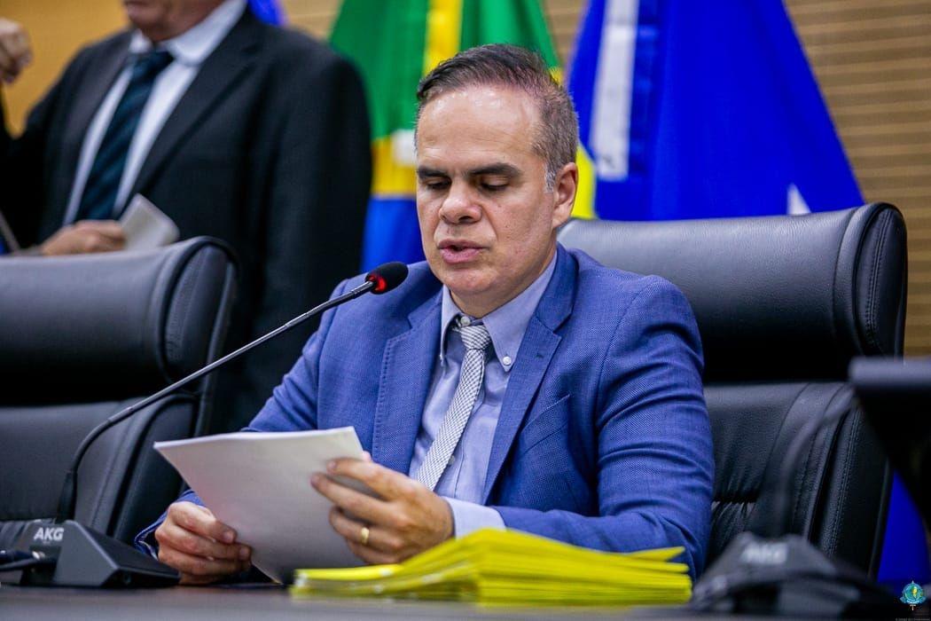 Justiça confirma lei de Alan Queiroz que garante canabidiol pelo SUS em Rondônia