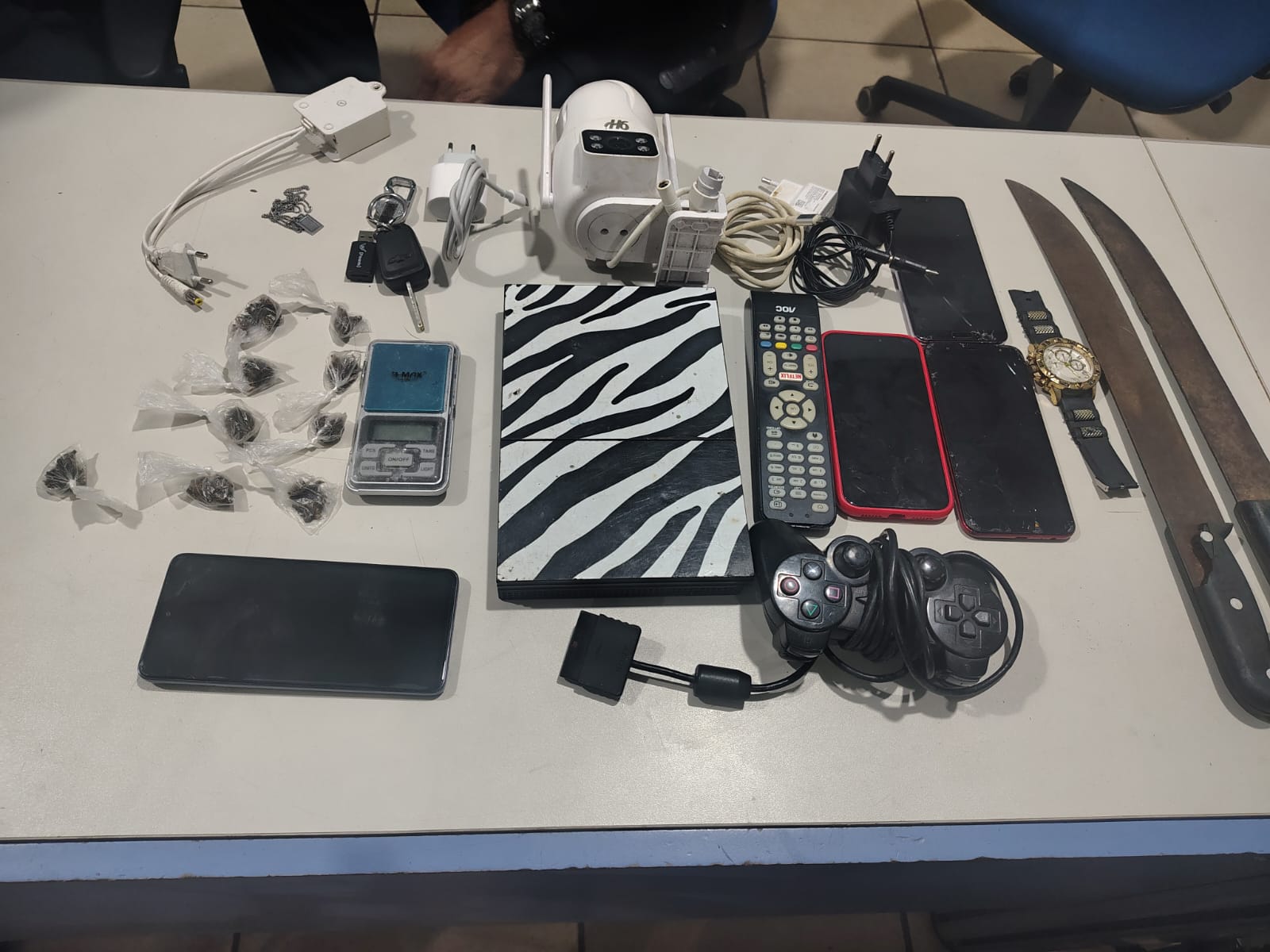 Polícia Militar em patrulhamento resgata bens roubados de empresário na capital