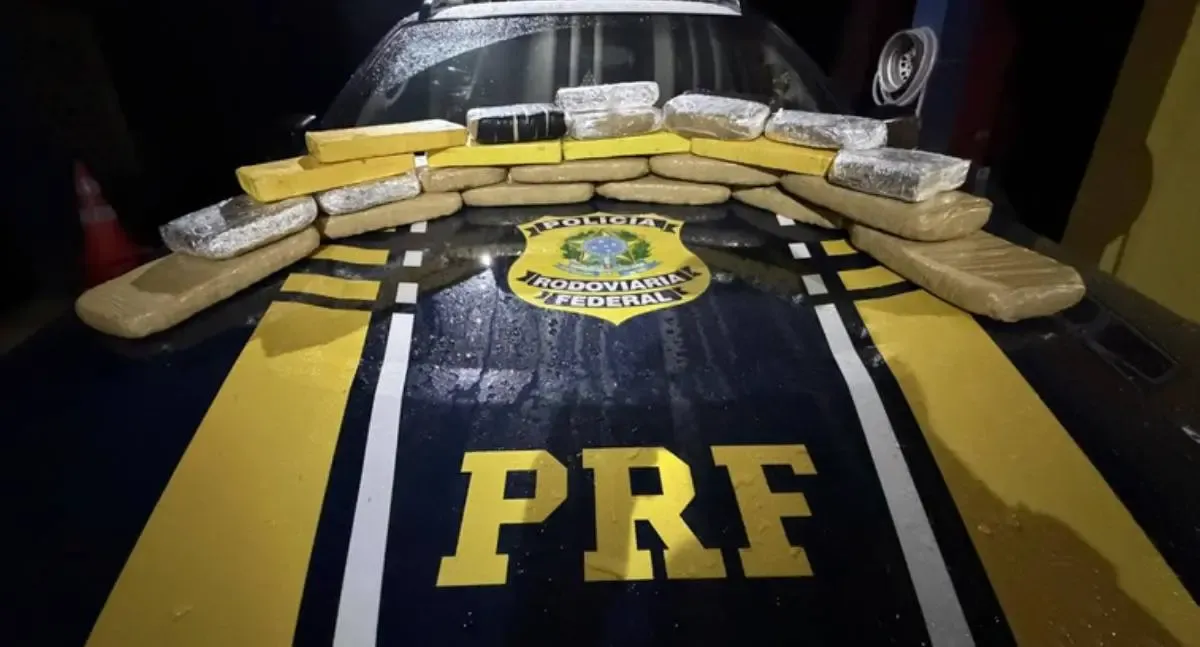 PRF em Rondônia apreende quase 20 kg de entorpecentes na capital
