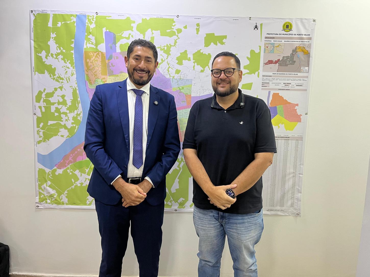 Vereador Márcio Pacele leva demandas à Seinfra e acompanha andamento de obras nos distritos