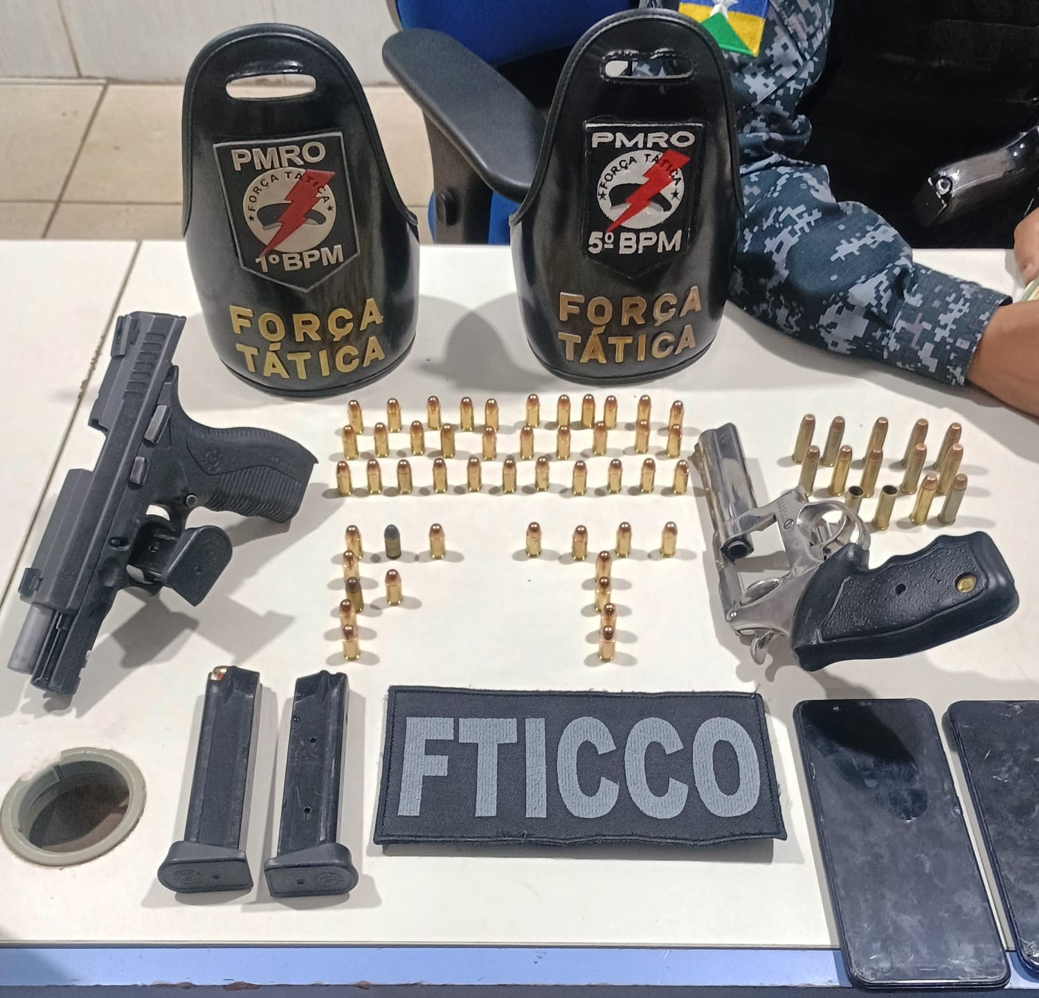 Foragidos do presídio na capital são localizados e com eles armas são apreendidas