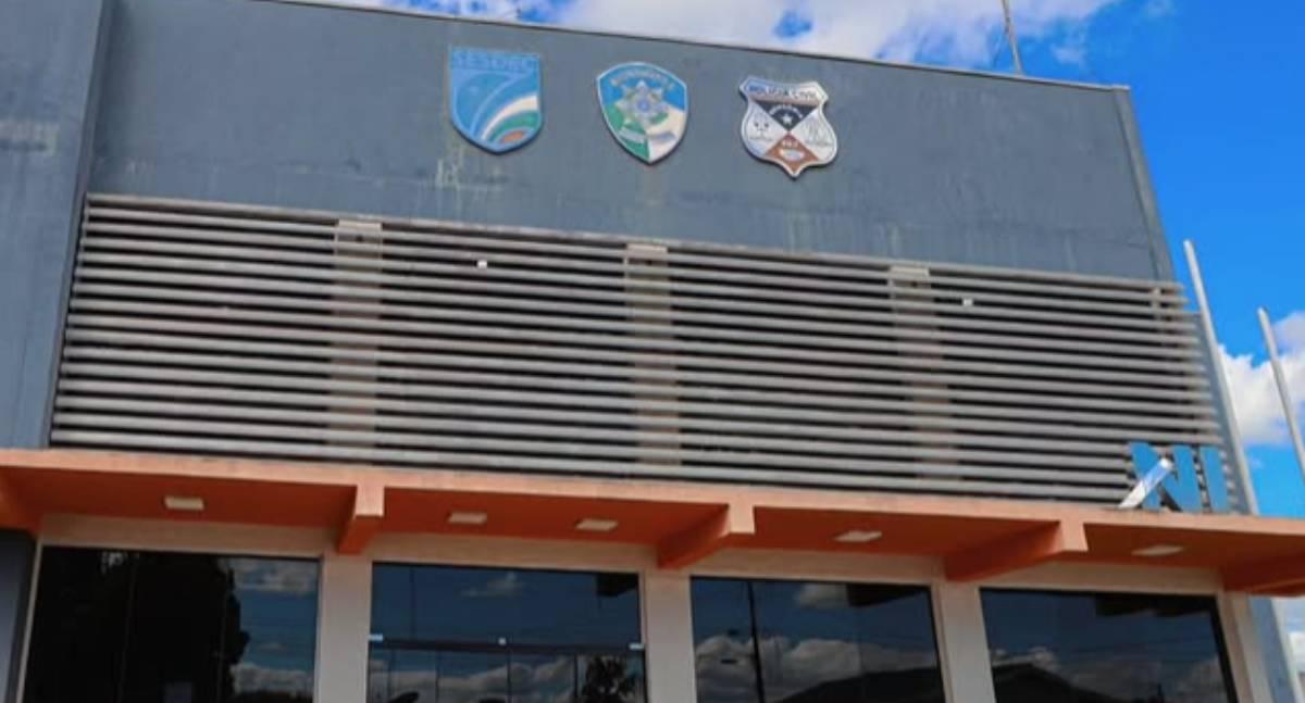 Polícia Civil cumpre mandado após ameaças em escola de Nova Mamoré