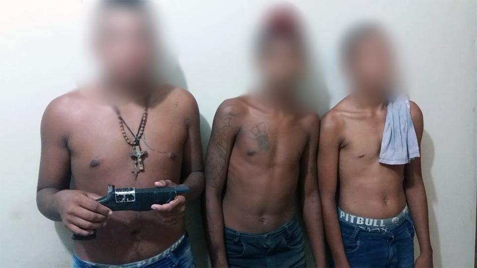 Adolescentes são apreendidos com arma de fogo na zona Leste de Porto Velho