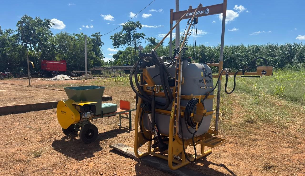 Mais investimentos para Nova União: Alan Queiroz destina equipamentos agrícolas para produtores rurais