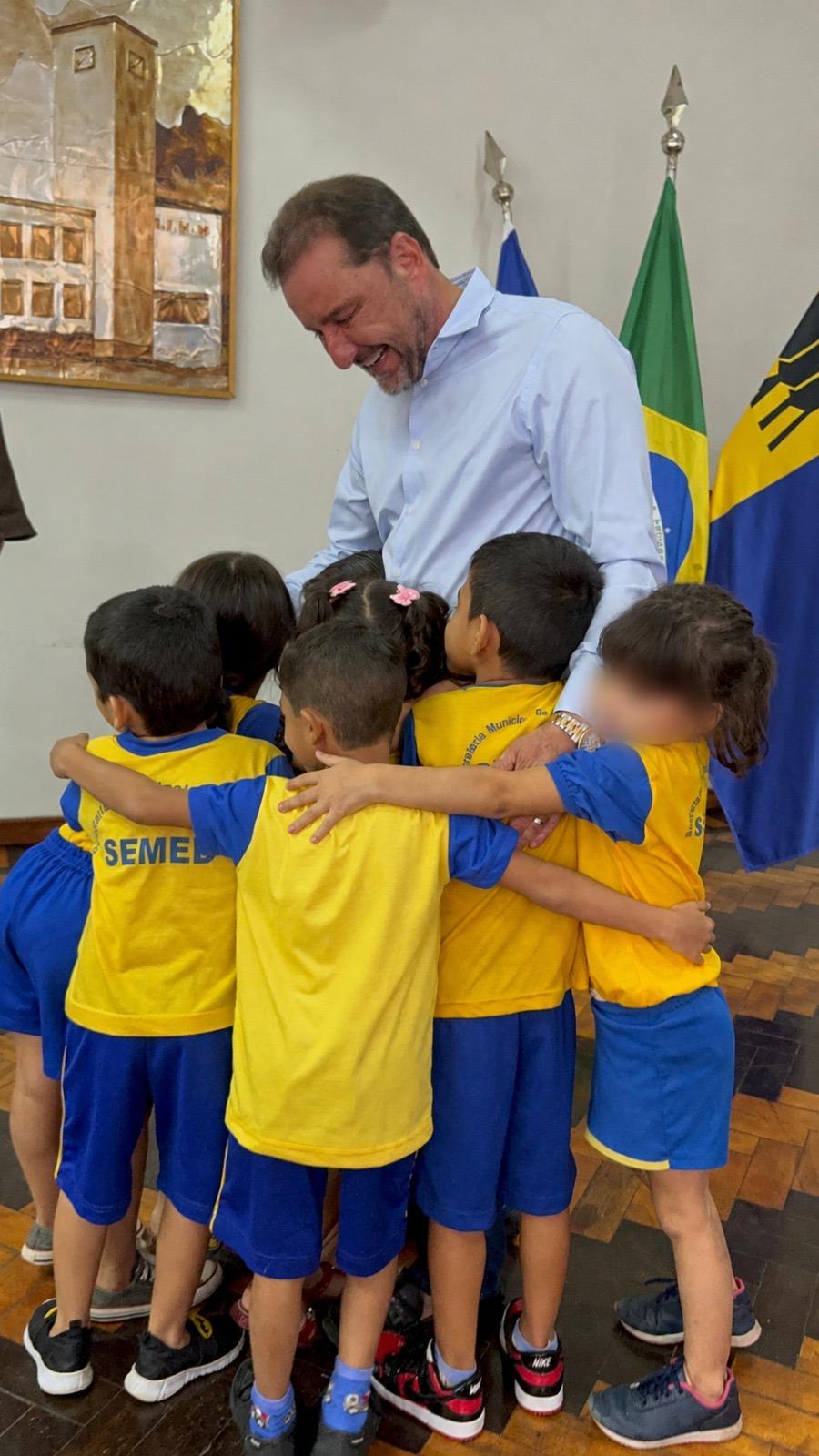 Hildon Chaves cita avanço na alfabetização em Porto Velho e promete ampliar política em Rondônia