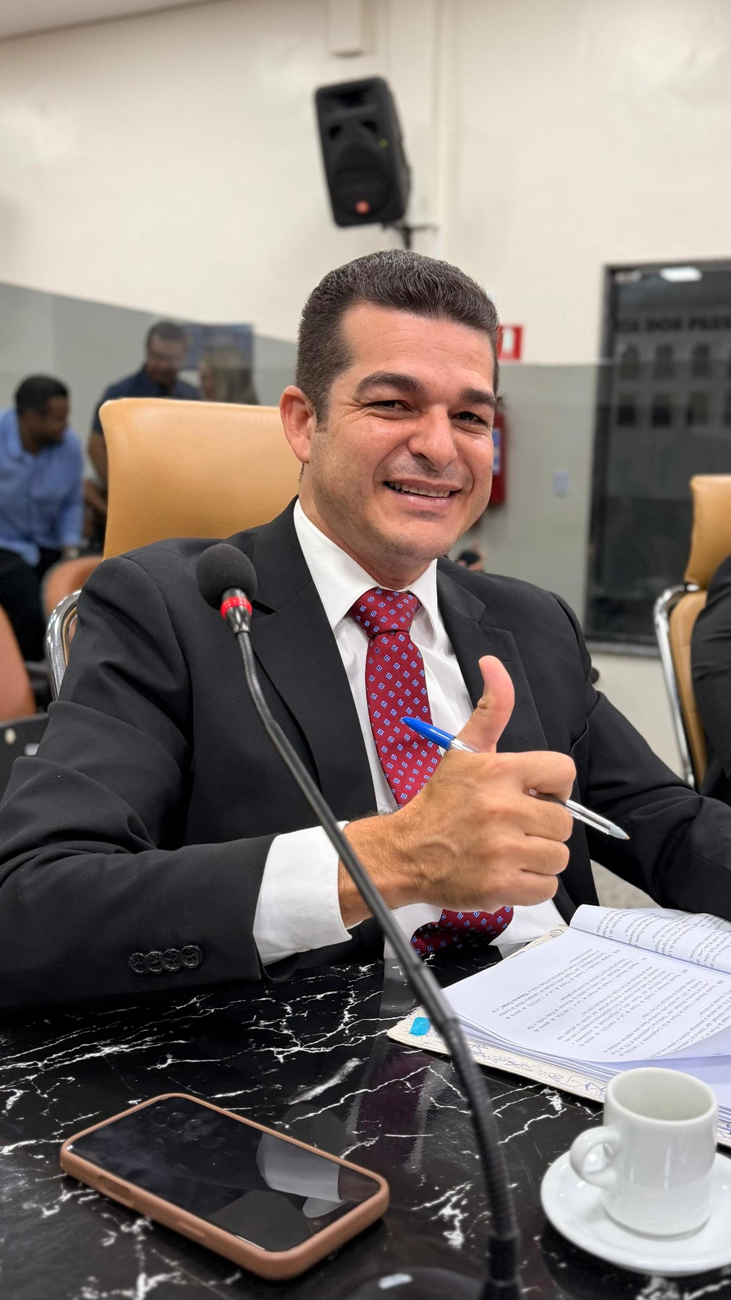 Vereador Adalto de Bandeirantes tem projeto aprovado na Câmara Municipal de Porto Velho para substituição de pontes de madeira.