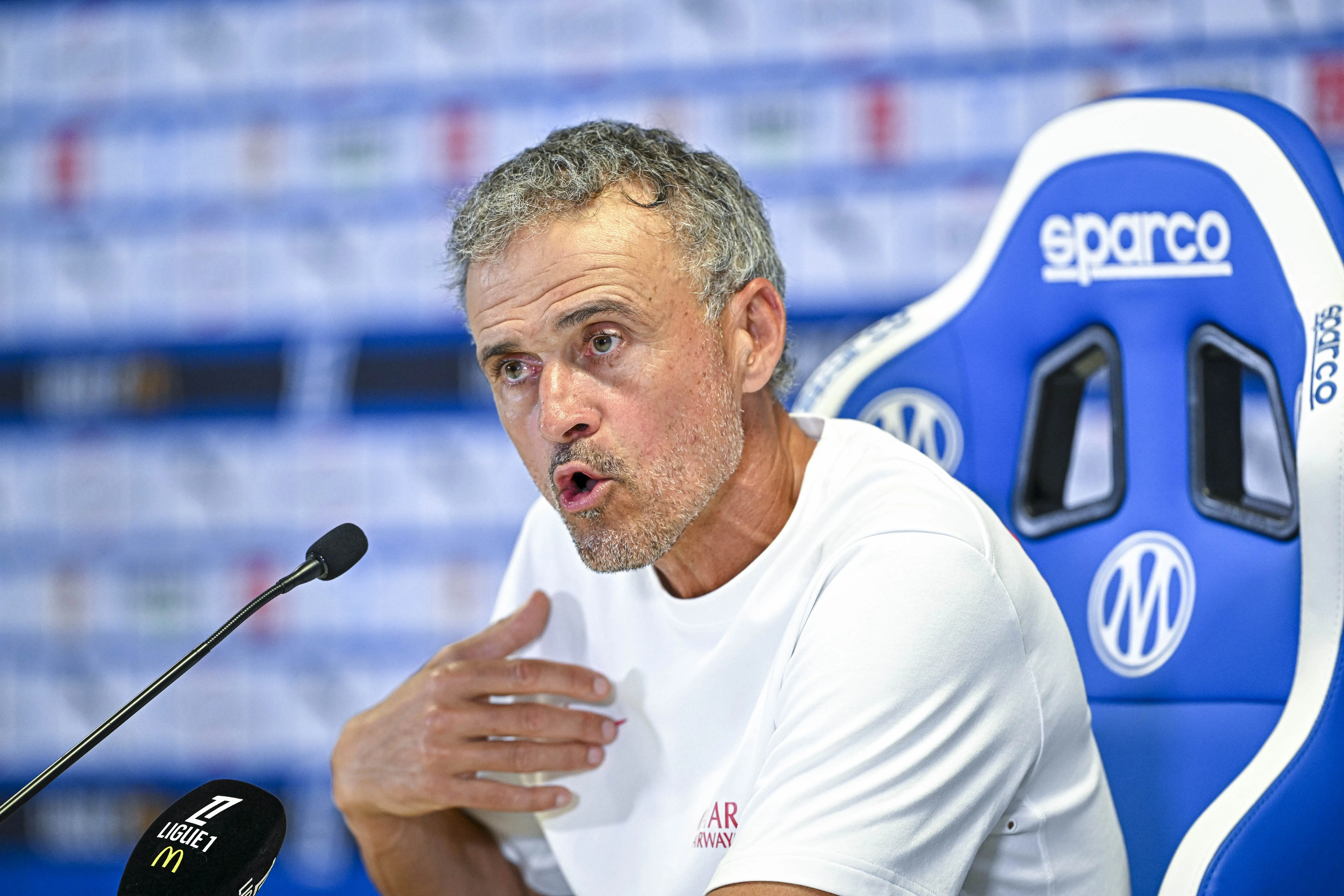 ‘Bela surpresa, gosto de tudo nele’: Luis Enrique aprova reforço mais caro do PSG no ano