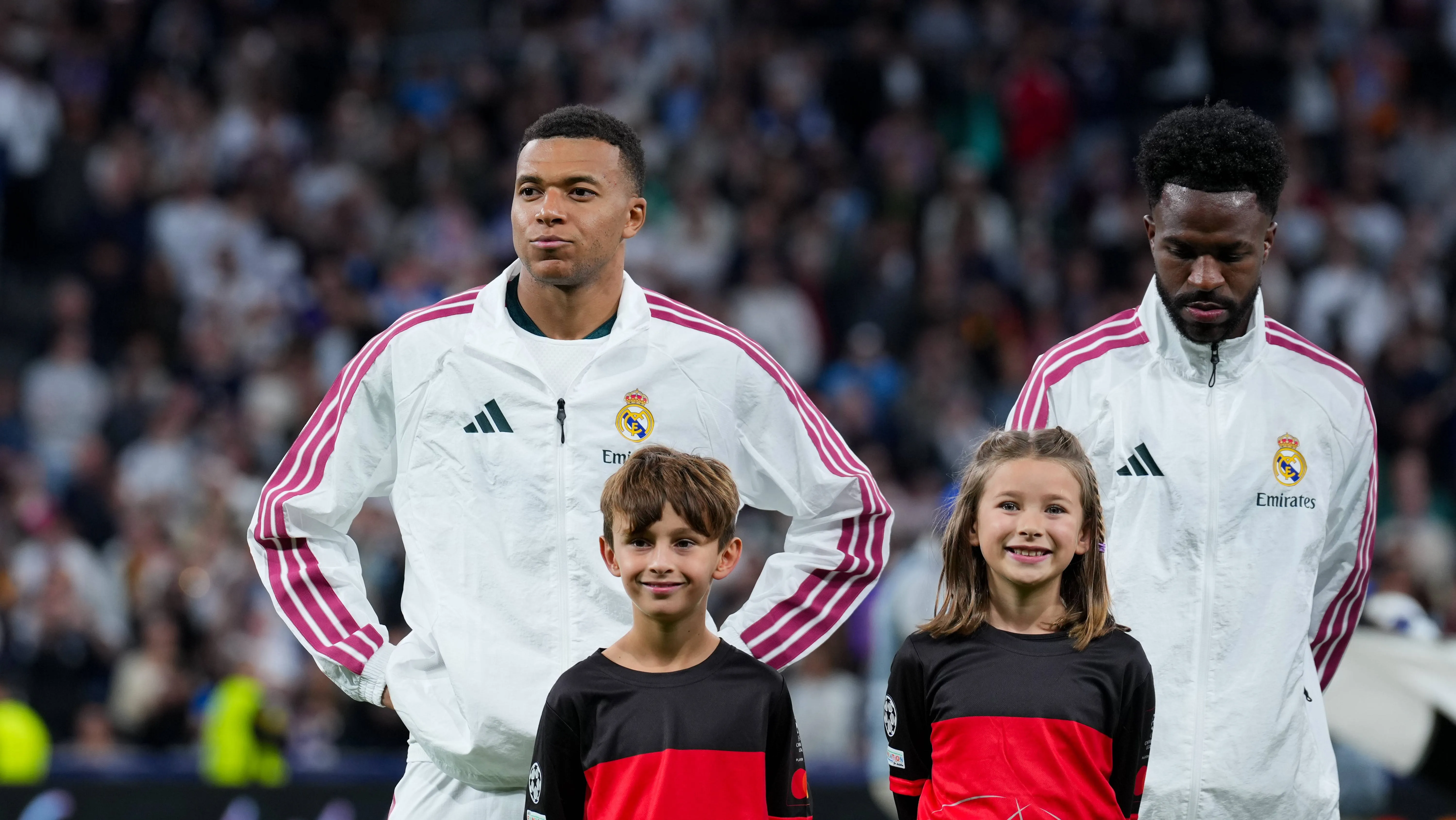 ‘É bom que esteja triste’: Mbappé e Mourinho respondem sobre Vinícius Junior no Real Madrid