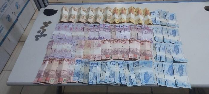 PMRO apreende drogas e conduz cinco pessoas em Porto Velho